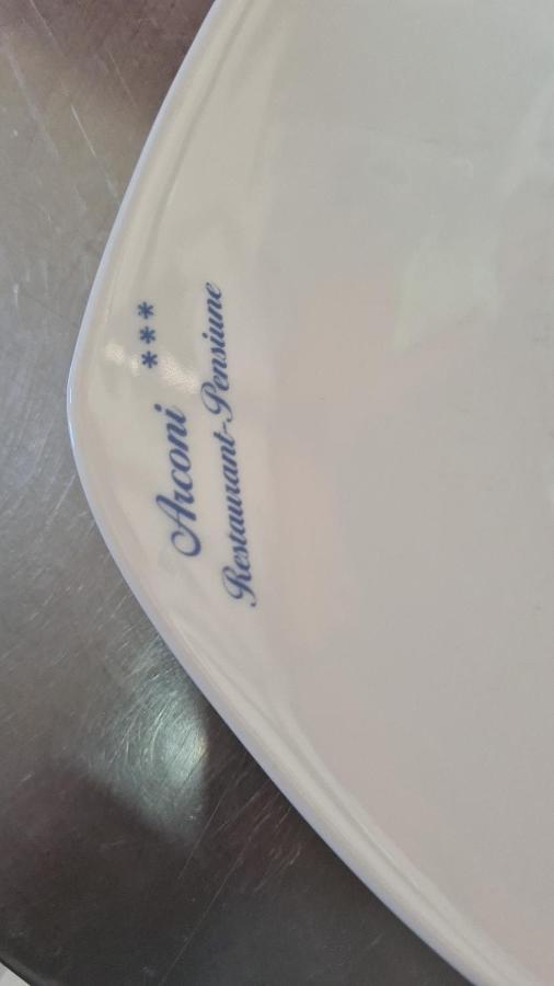 Pensiune Restaurant Arconi Năvodari Eksteriør billede